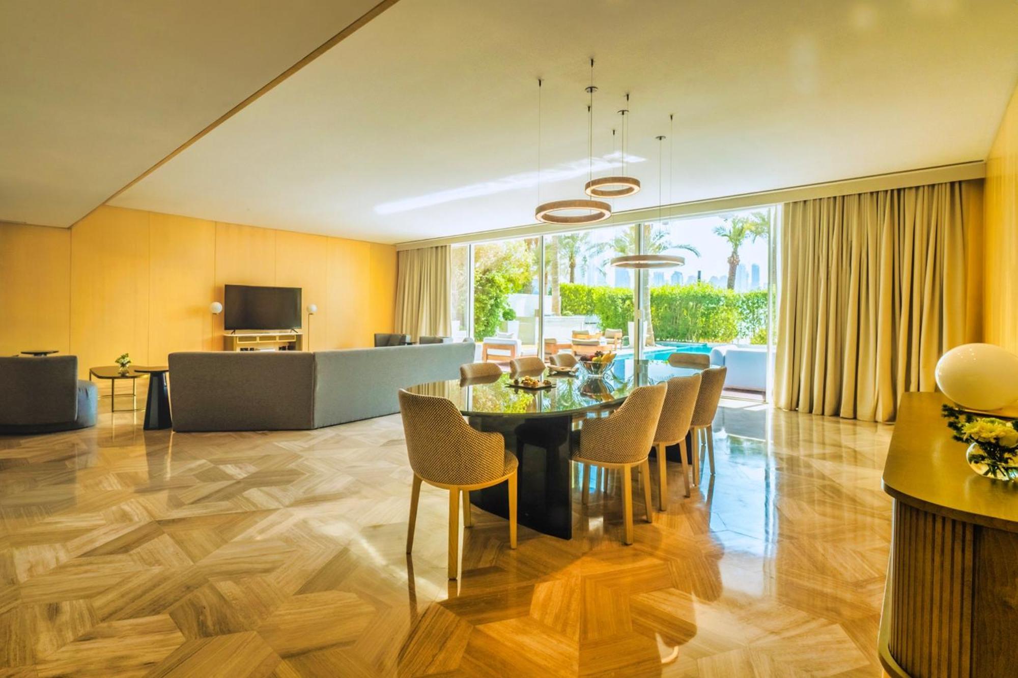 Five Palm Jumeirah Dubai Esterno foto A suite at the Atlantis Paradise Island